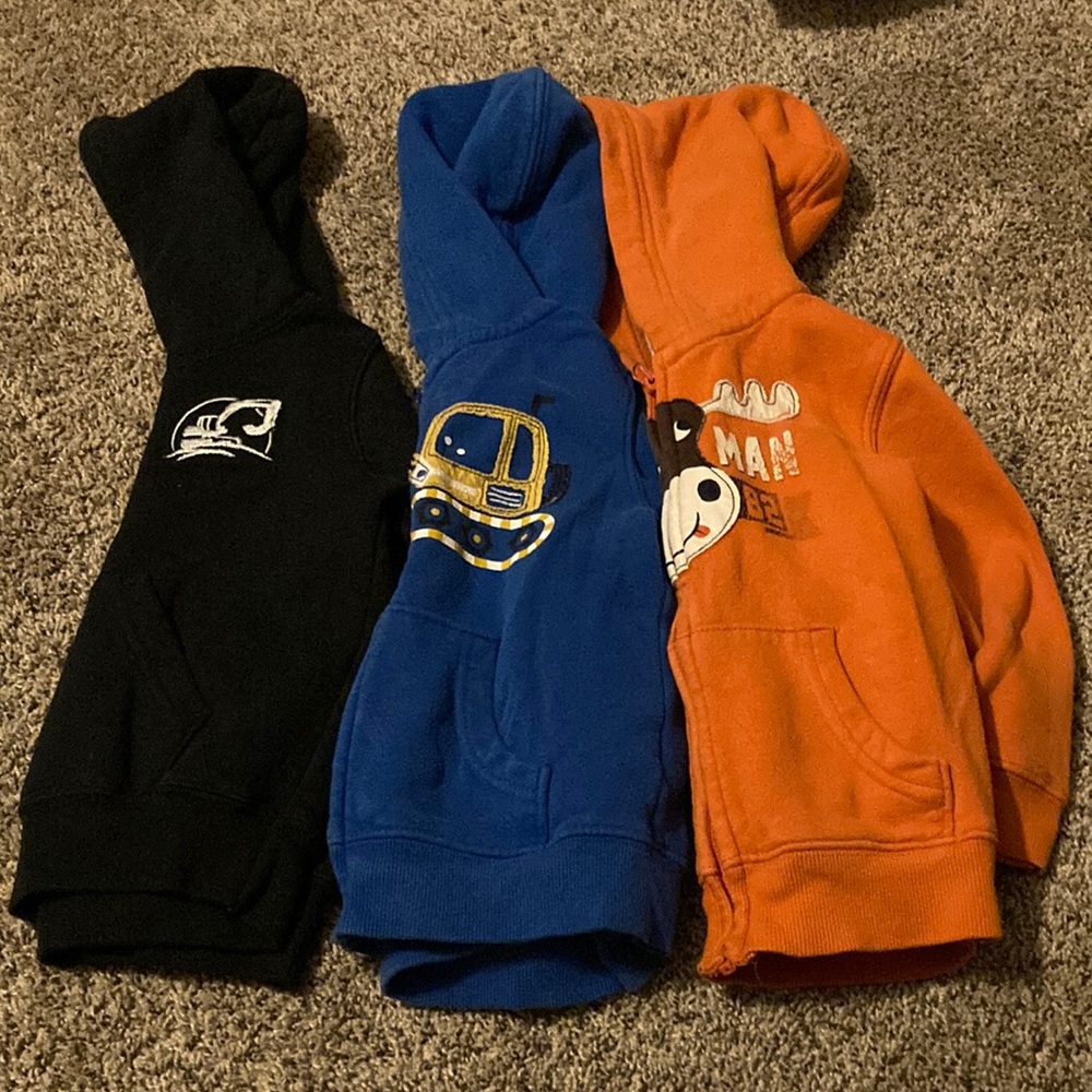 3 hooded sweatshirts